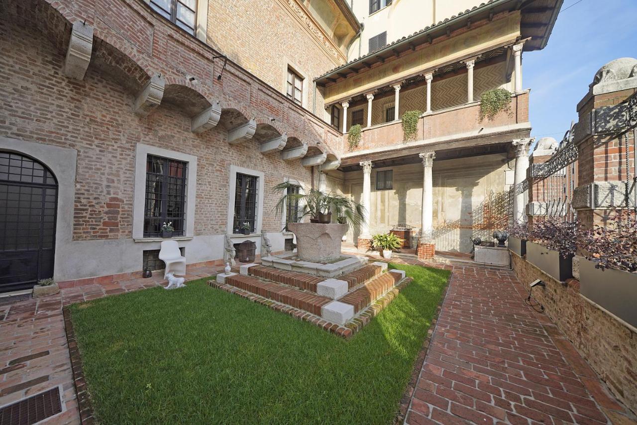 Foresteria Palazzo Guazzoni Zaccaria Cremona Exteriör bild