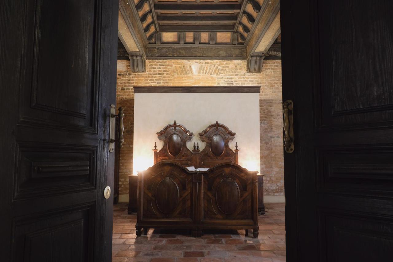 Foresteria Palazzo Guazzoni Zaccaria Cremona Exteriör bild